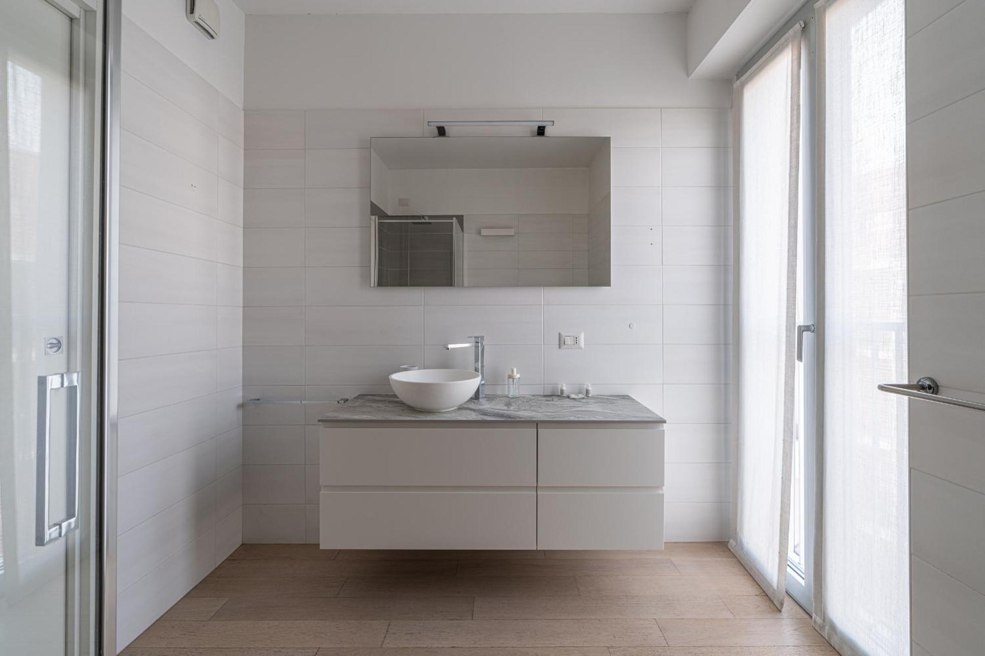 Parmenide Appartement