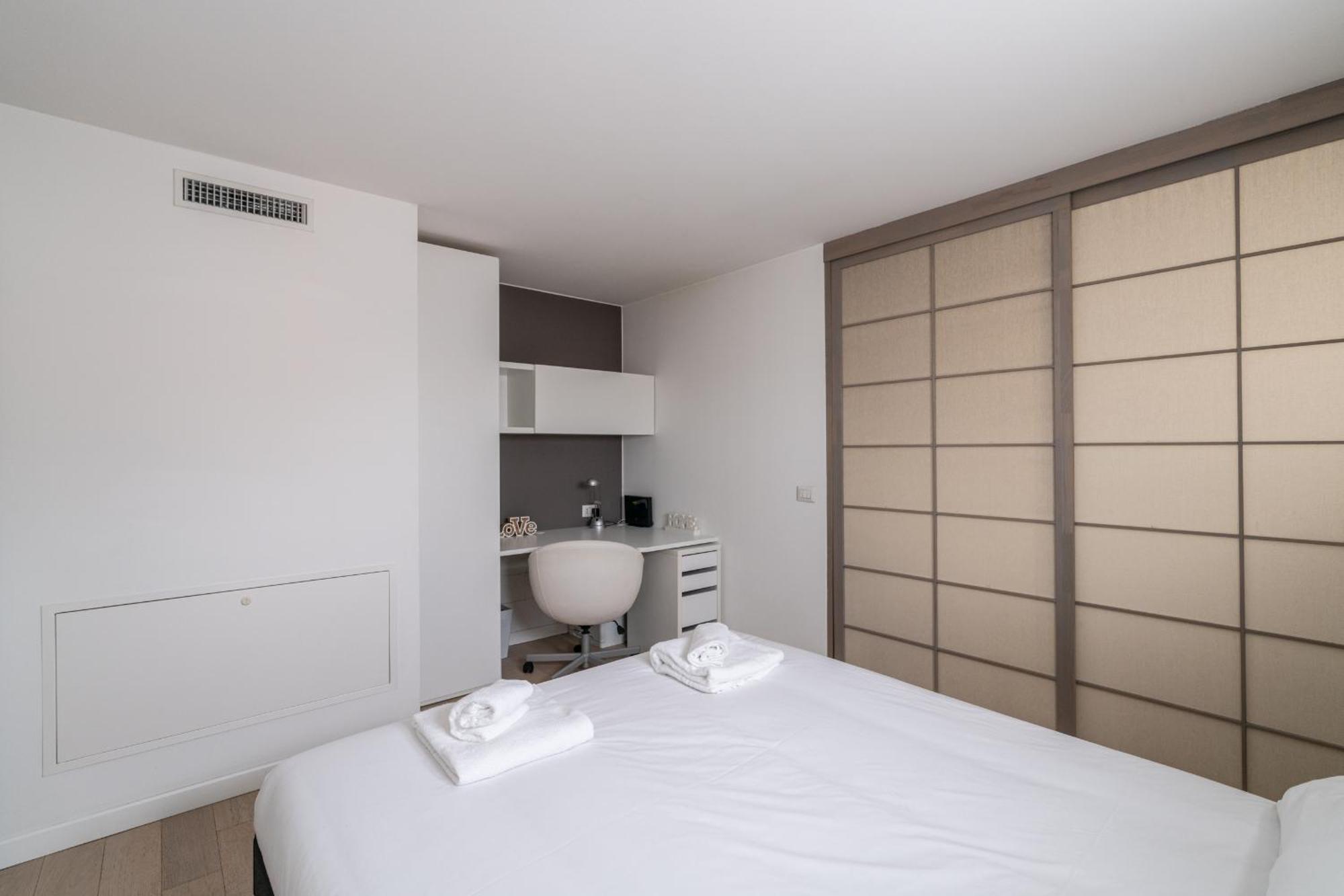 Parmenide Appartement